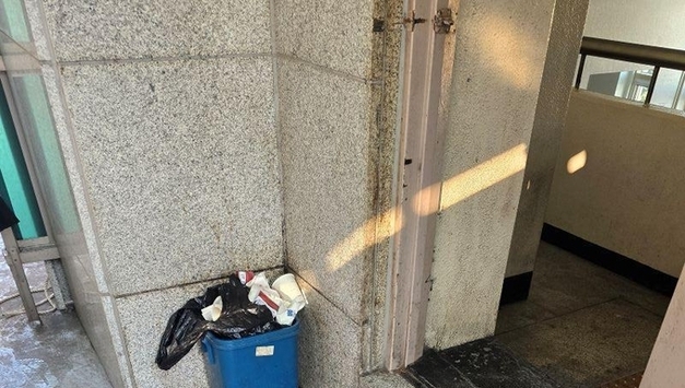 상주시에 묻습니다, 옥상 흡연부스는 이대로 괜찮은가?